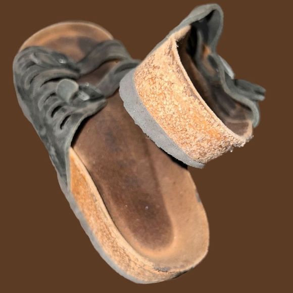 Birkenstock Granada Soft Footbed
Oiled Leather Black Sandals Size 40 US 9.5 - Picture 9 of 9